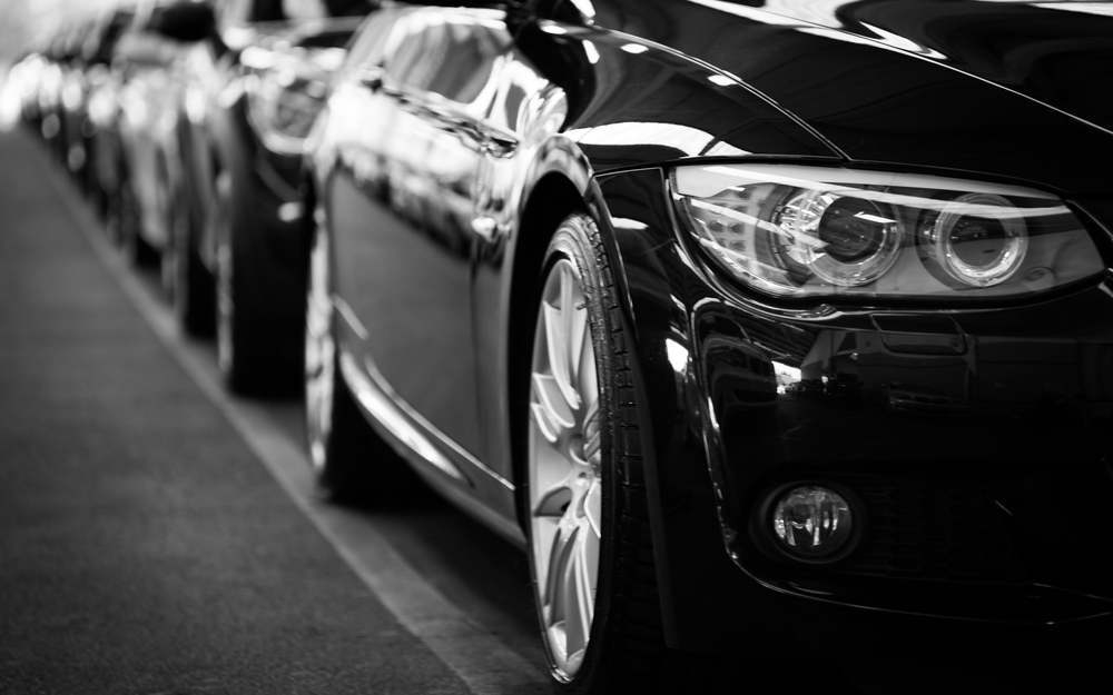 自動車メーカーのイメージ図